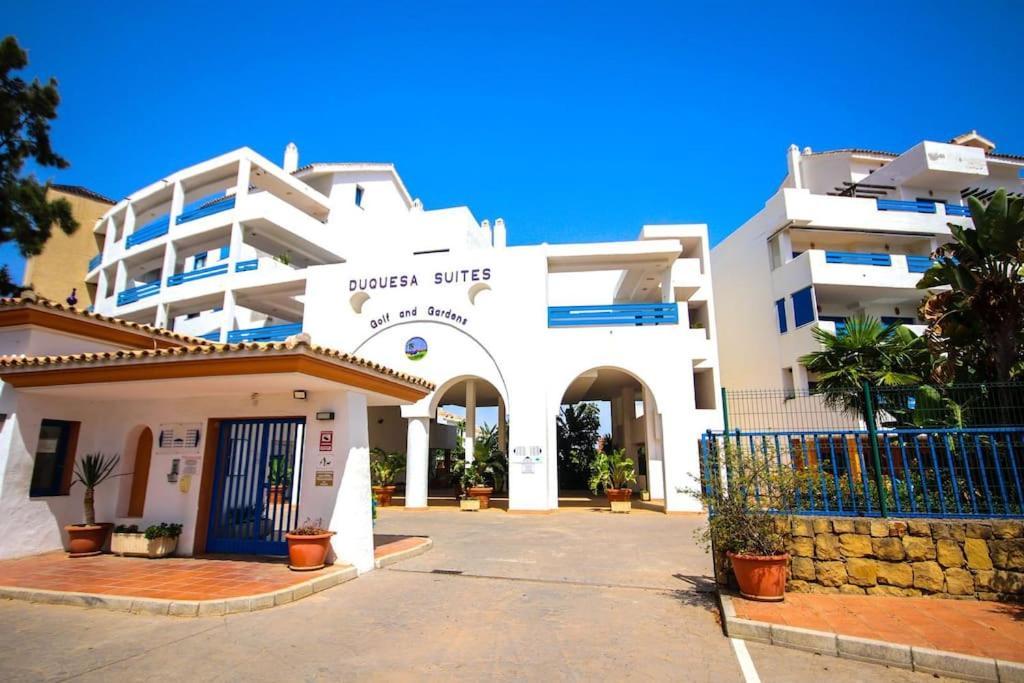 2 Bedrooms Sea And Pool View Apt In Duquesa Golf & Gardens Manilva Castillo de Sabinillas ภายนอก รูปภาพ
